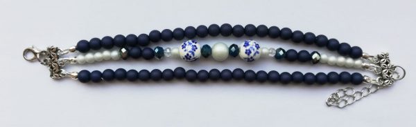 Delfts Blauw Armband 3 strengen, middelste met vergeet-mij-niet in doosje - Afbeelding 2