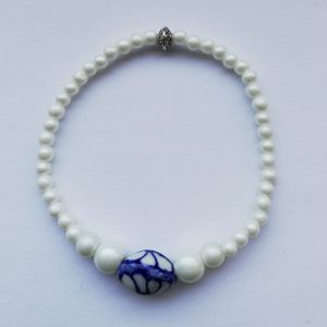 Delfts Blauw Armband wit met keramiek kraal