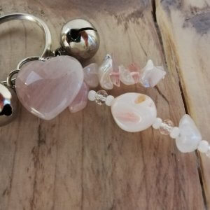 Sleutelhanger Rozenkwarts vol liefde en geluk