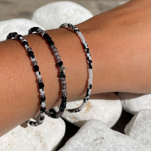 Venetië armbandset minikraal grijs zwartwit - Afbeelding 3