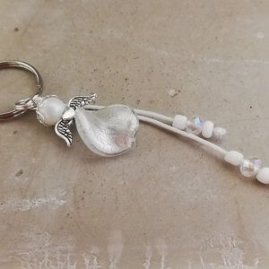 Sleutelhanger beschermengel hart wit