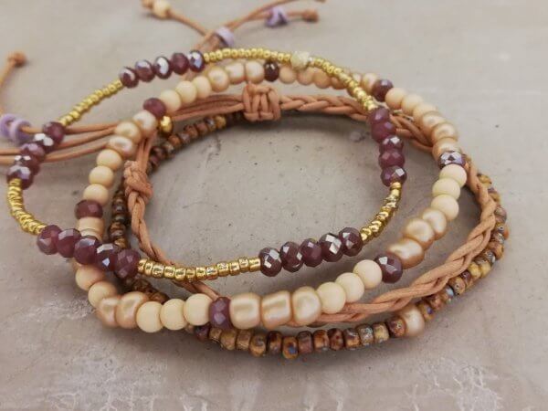 Armbandset lila goud creme gemarmerd vlechtleer