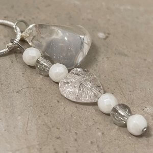 Ketting bergkristal met hanger hart