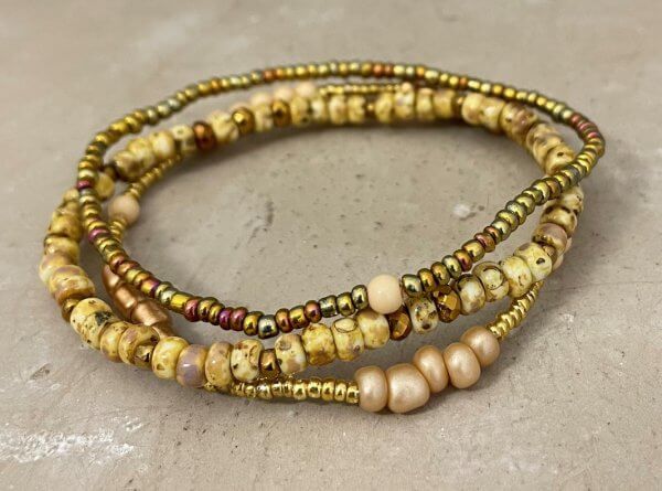 Armbandset brons goud minikraal gemarmerd bruin en facetkraal