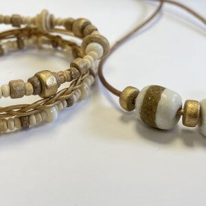 Ghana sieraden set beige