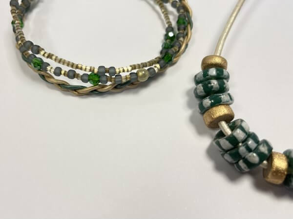 Ghana sieraden set groen wit