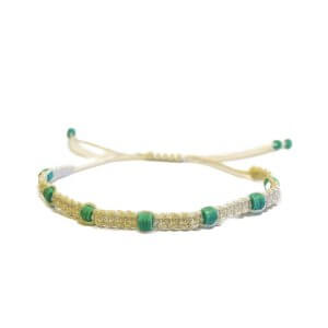 Armbandje wit met groene kralen