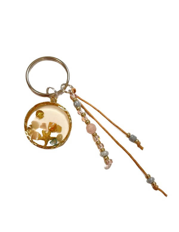 Zomer sleutelhanger schelp parel roze
